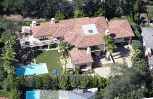 miley-cyrus-house_celebrity-home_los_angeles_6_2_million.jpg