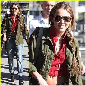 miley-cyrus-sydney-sights.jpg
